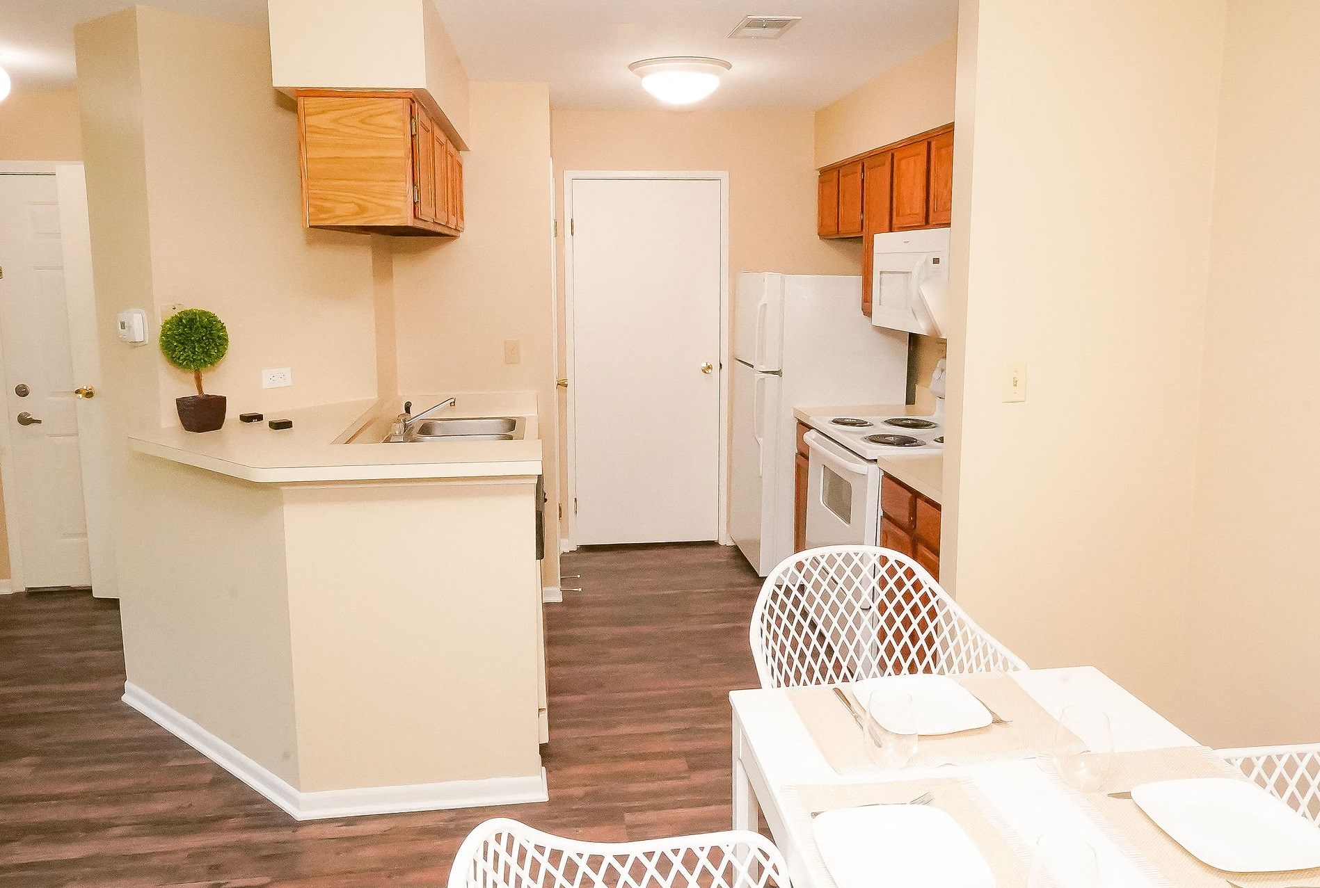 Autumn Run Apartments, 1627 Country Lakes Dr, Naperville, IL RentCafe